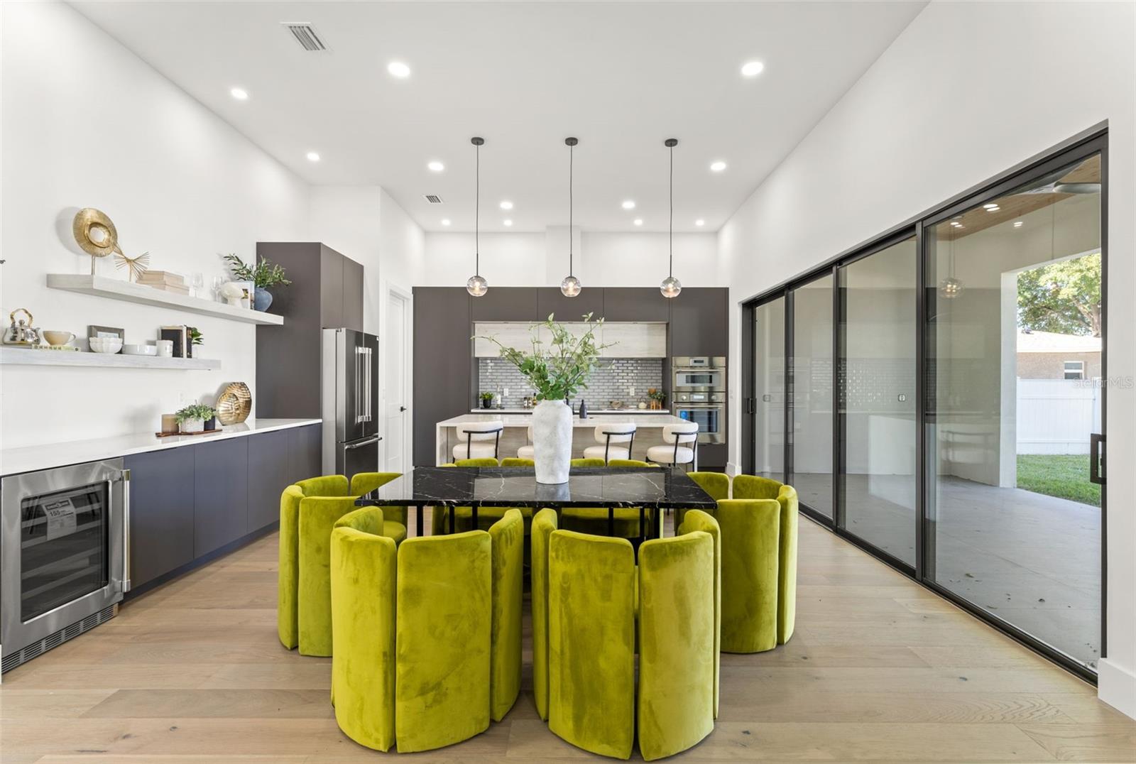 Image 17 of 81 For 3817 San Nicholas Street