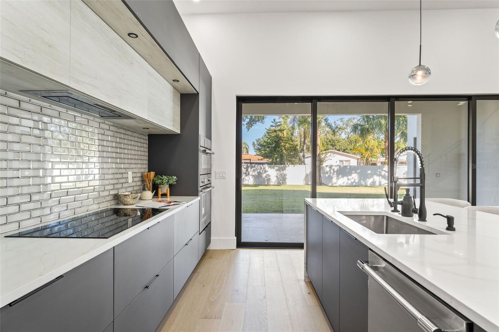 Image 22 of 81 For 3817 San Nicholas Street