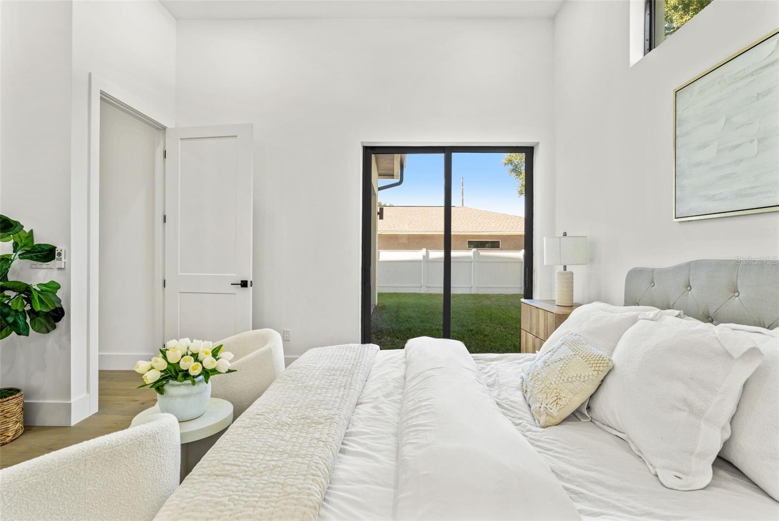 Image 28 of 81 For 3817 San Nicholas Street