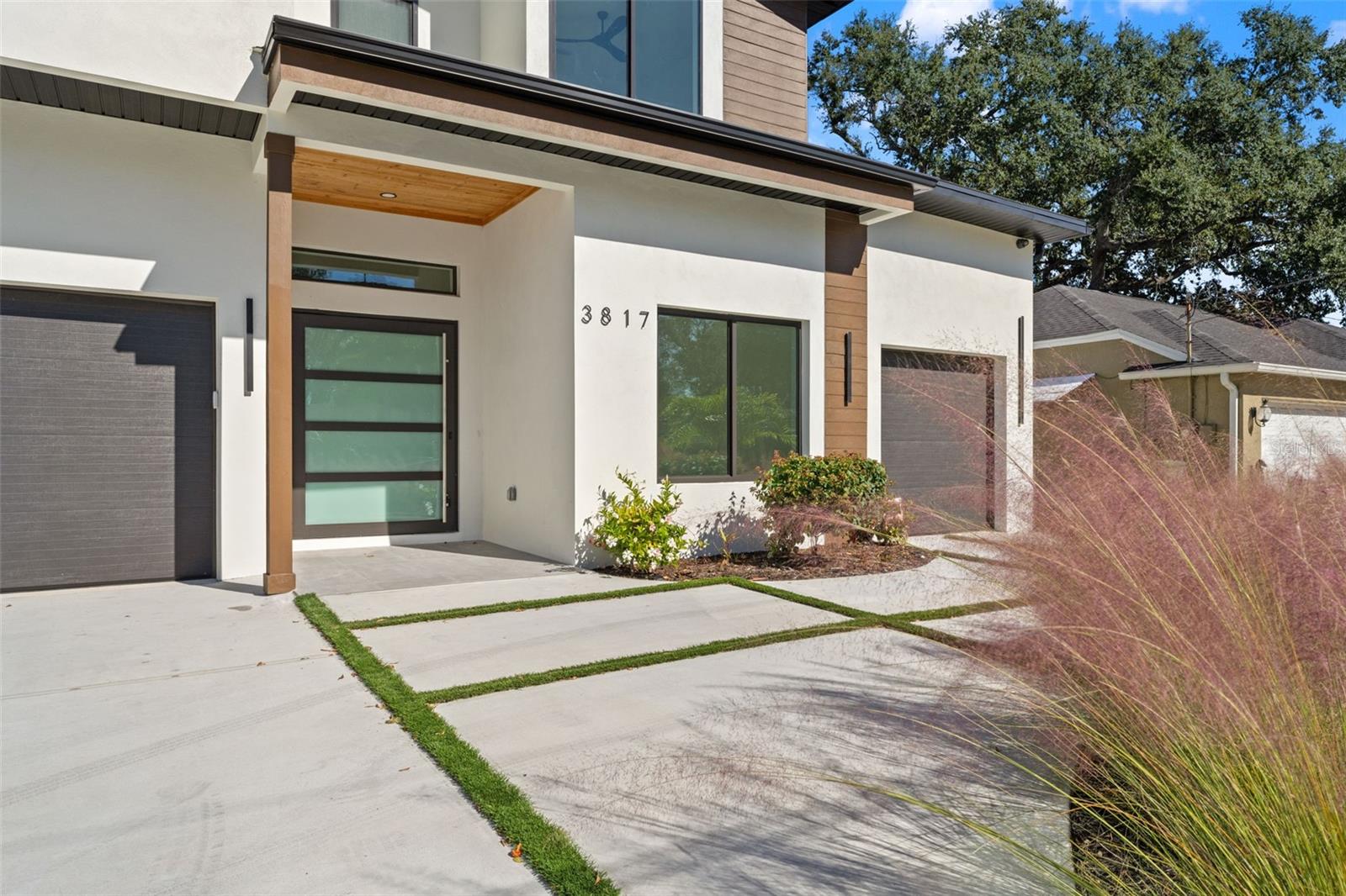 Image 3 of 81 For 3817 San Nicholas Street