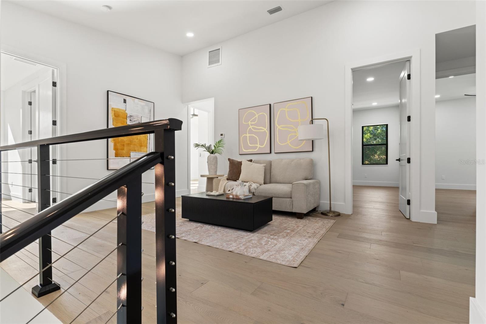 Image 42 of 81 For 3817 San Nicholas Street