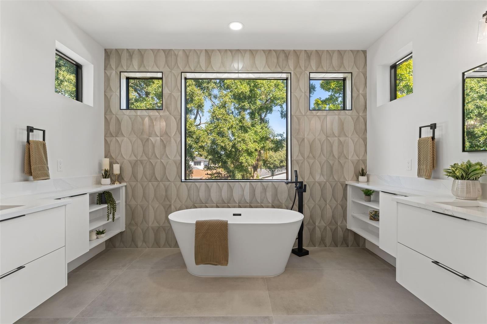 Image 49 of 81 For 3817 San Nicholas Street