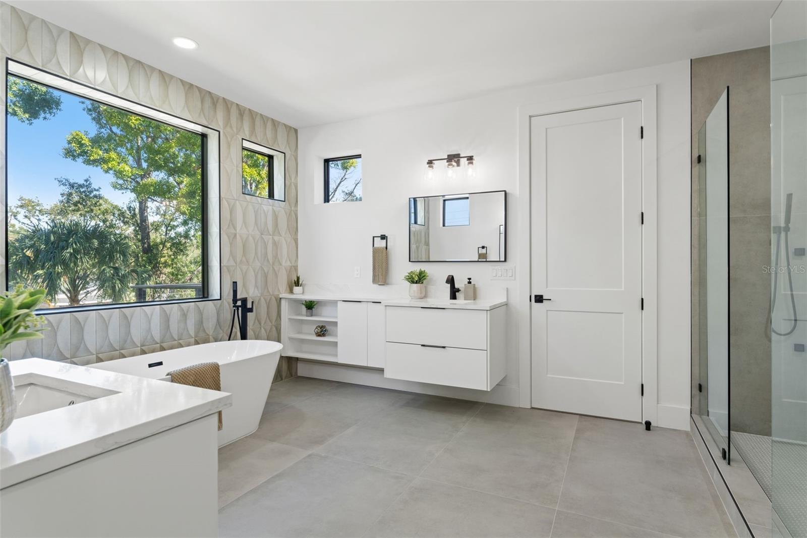 Image 53 of 81 For 3817 San Nicholas Street