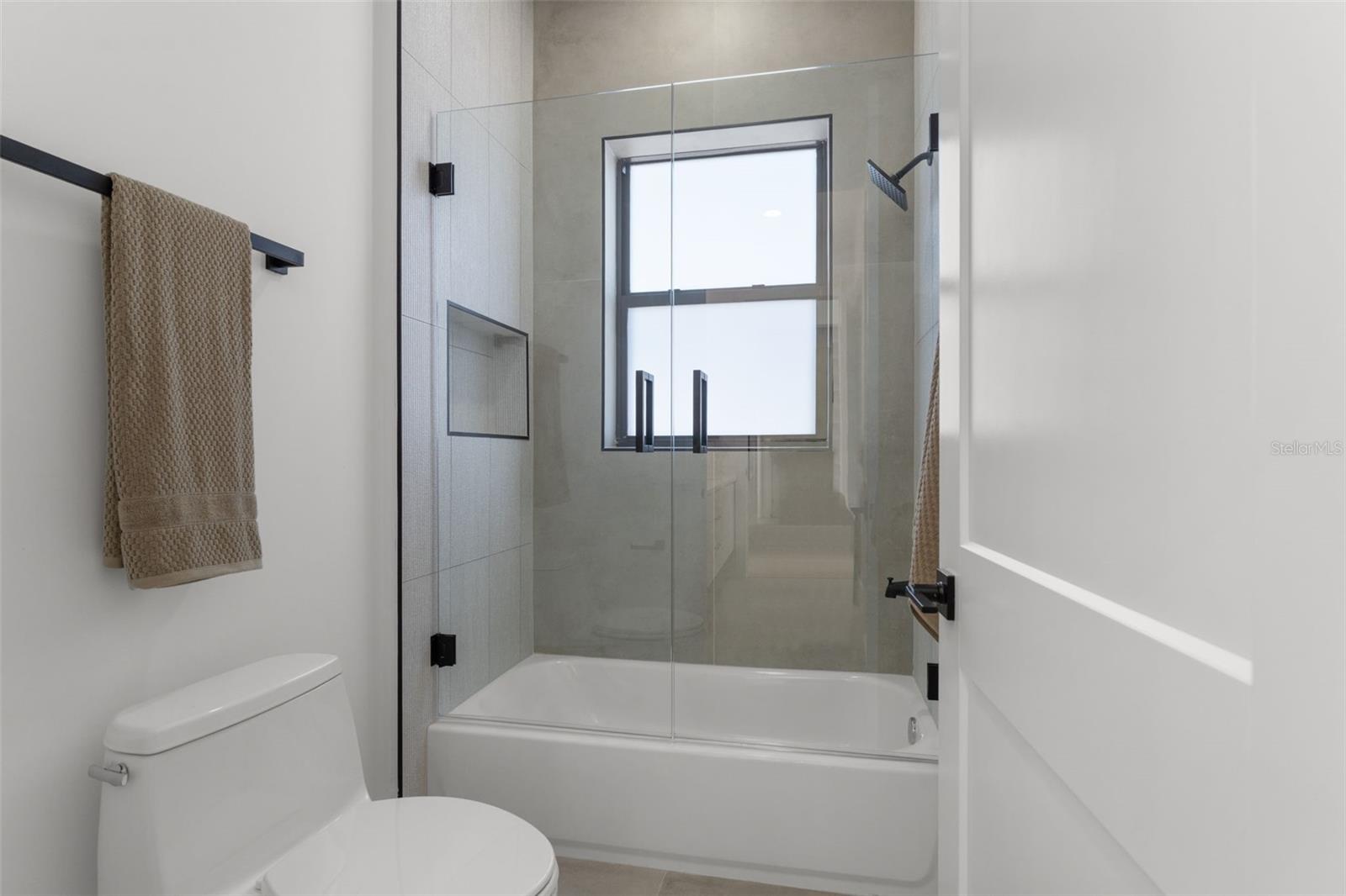 Image 69 of 81 For 3817 San Nicholas Street