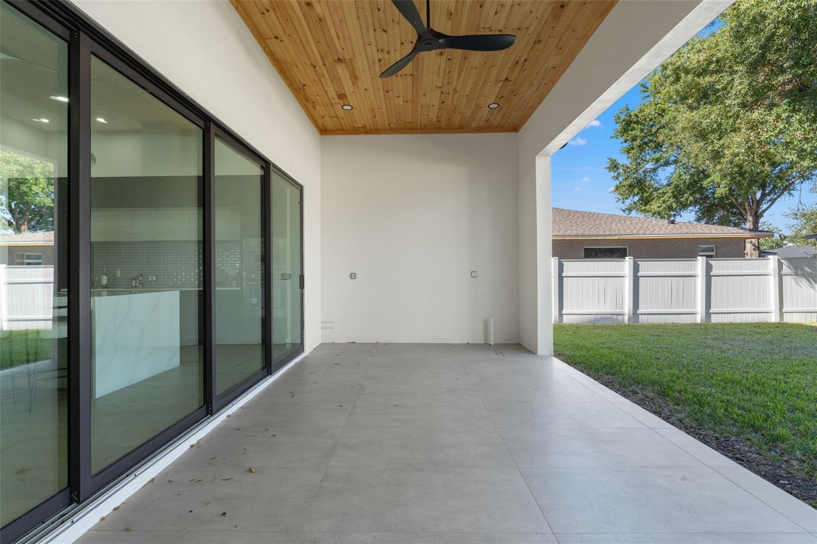 Image 71 of 81 For 3817 San Nicholas Street