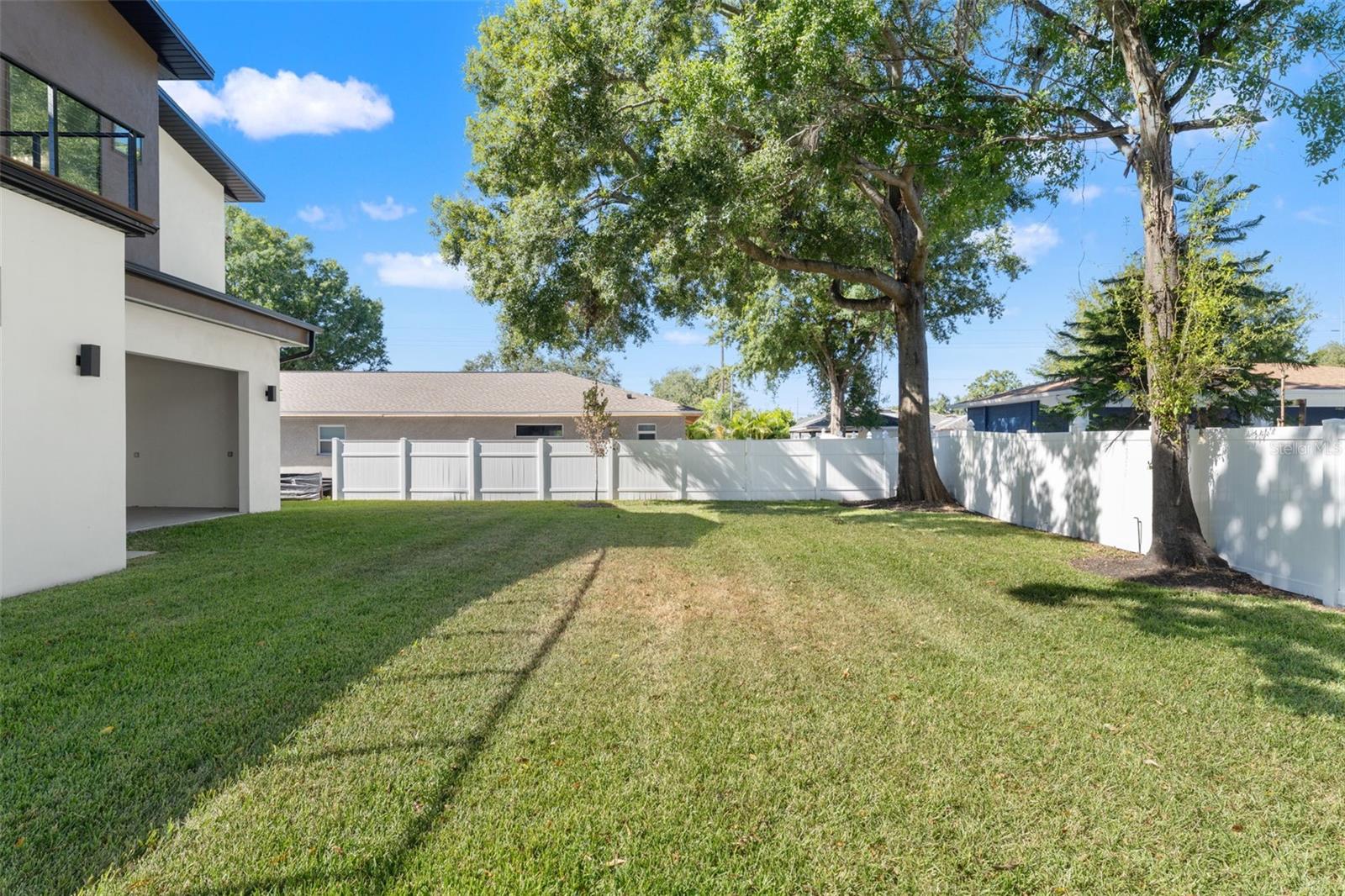 Image 77 of 81 For 3817 San Nicholas Street