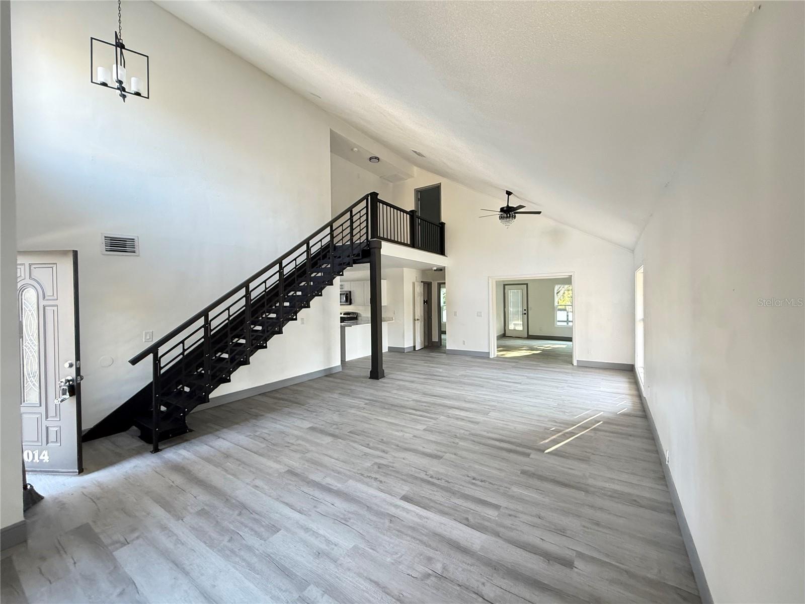 Image 15 of 52 For 3014 West Shore Boulevard