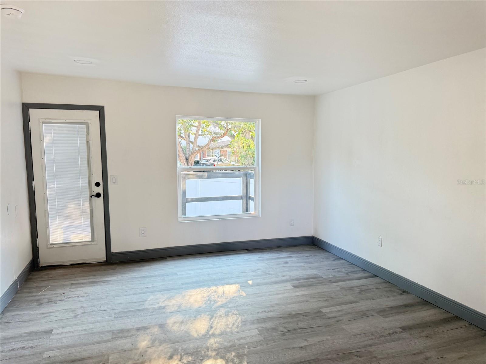 Image 20 of 52 For 3014 West Shore Boulevard