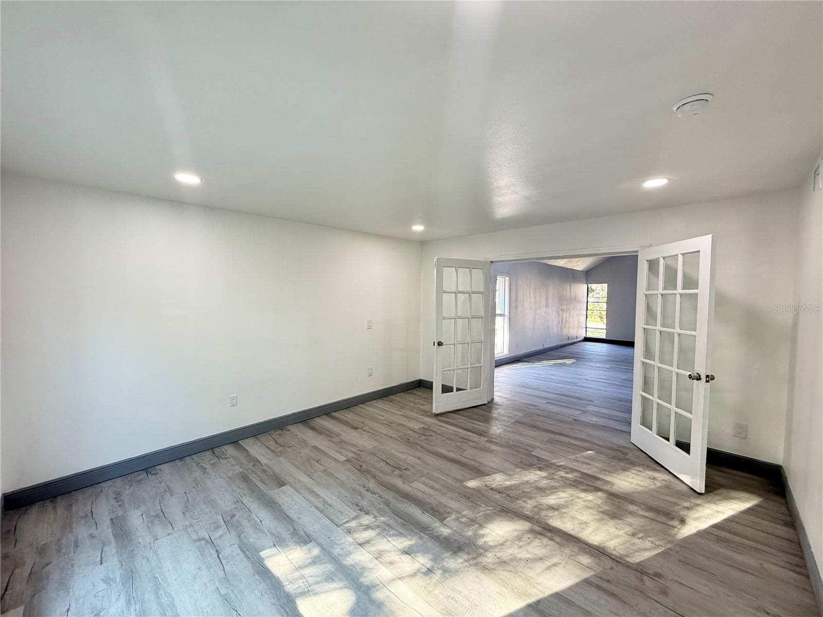 Image 51 of 52 For 3014 West Shore Boulevard