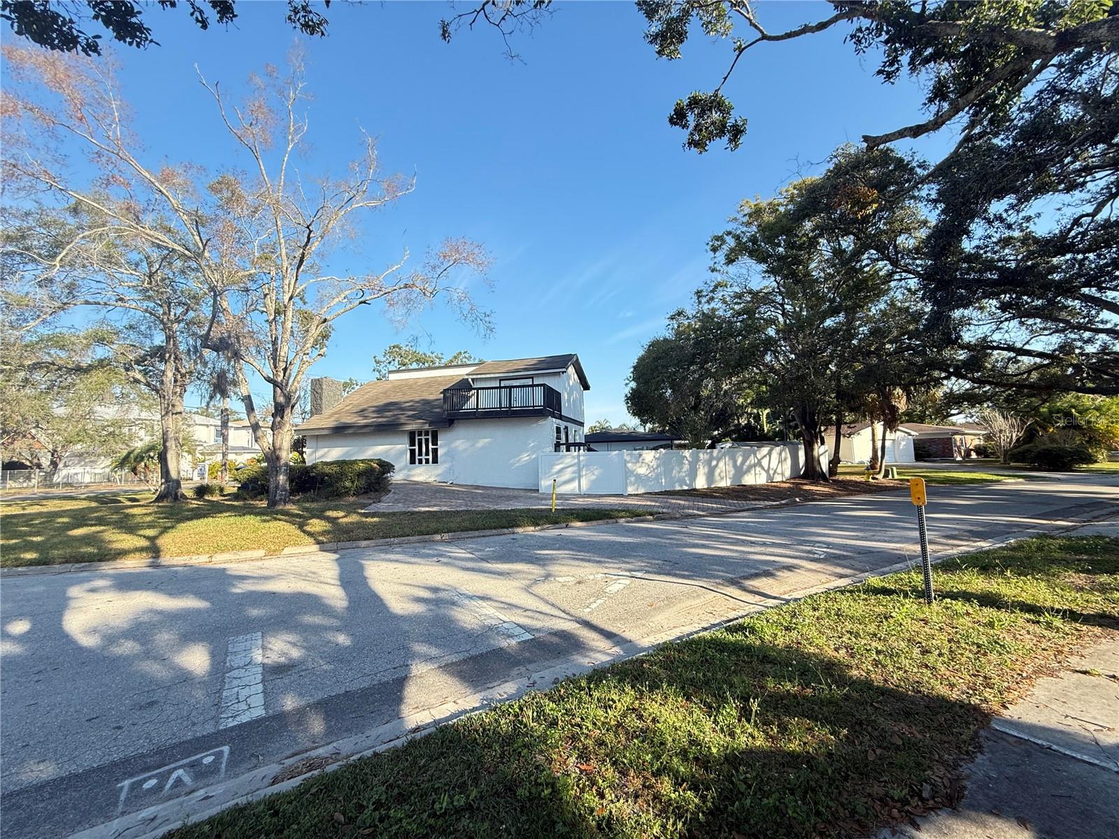 Image 8 of 52 For 3014 West Shore Boulevard