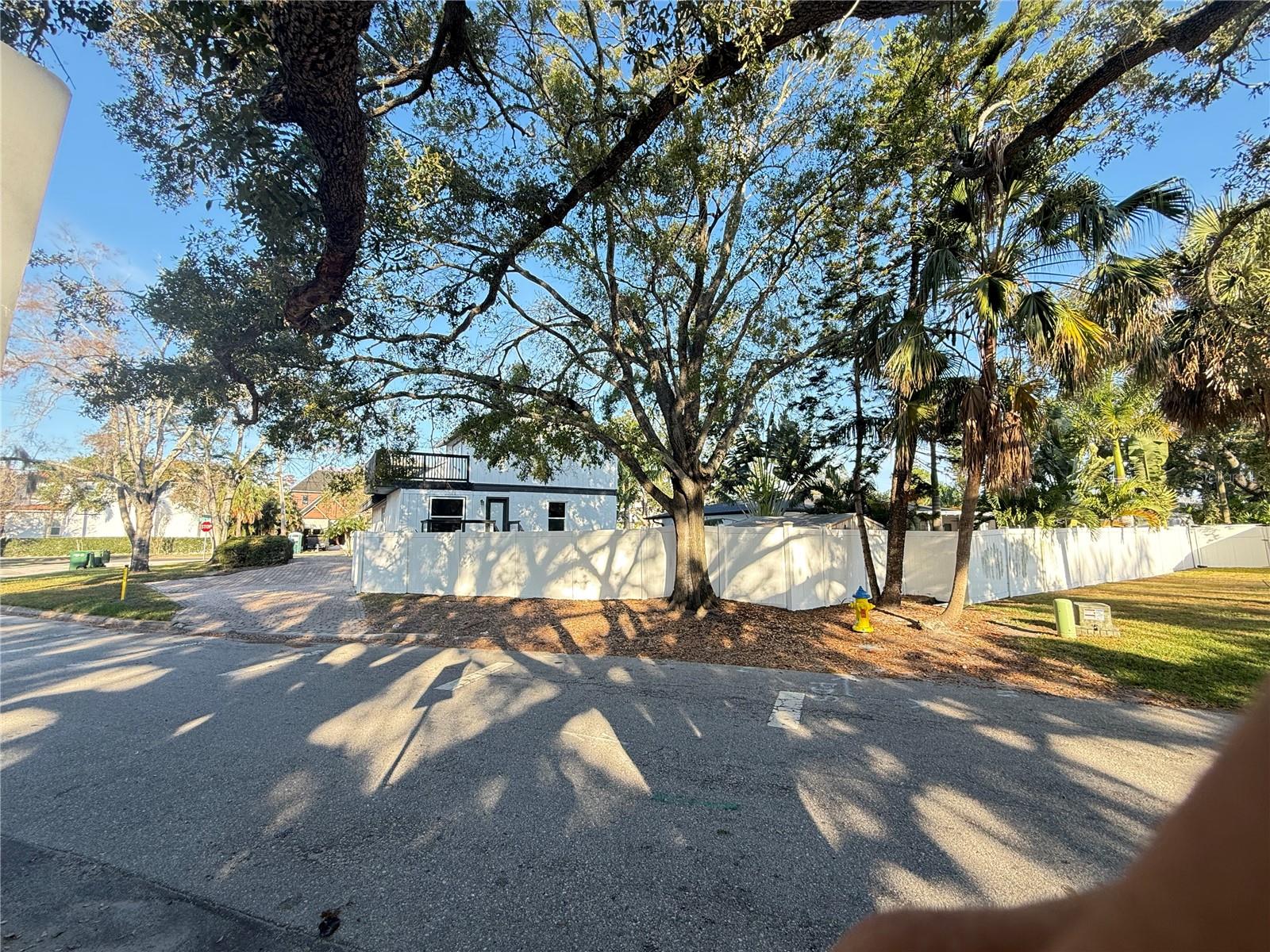 Image 9 of 52 For 3014 West Shore Boulevard