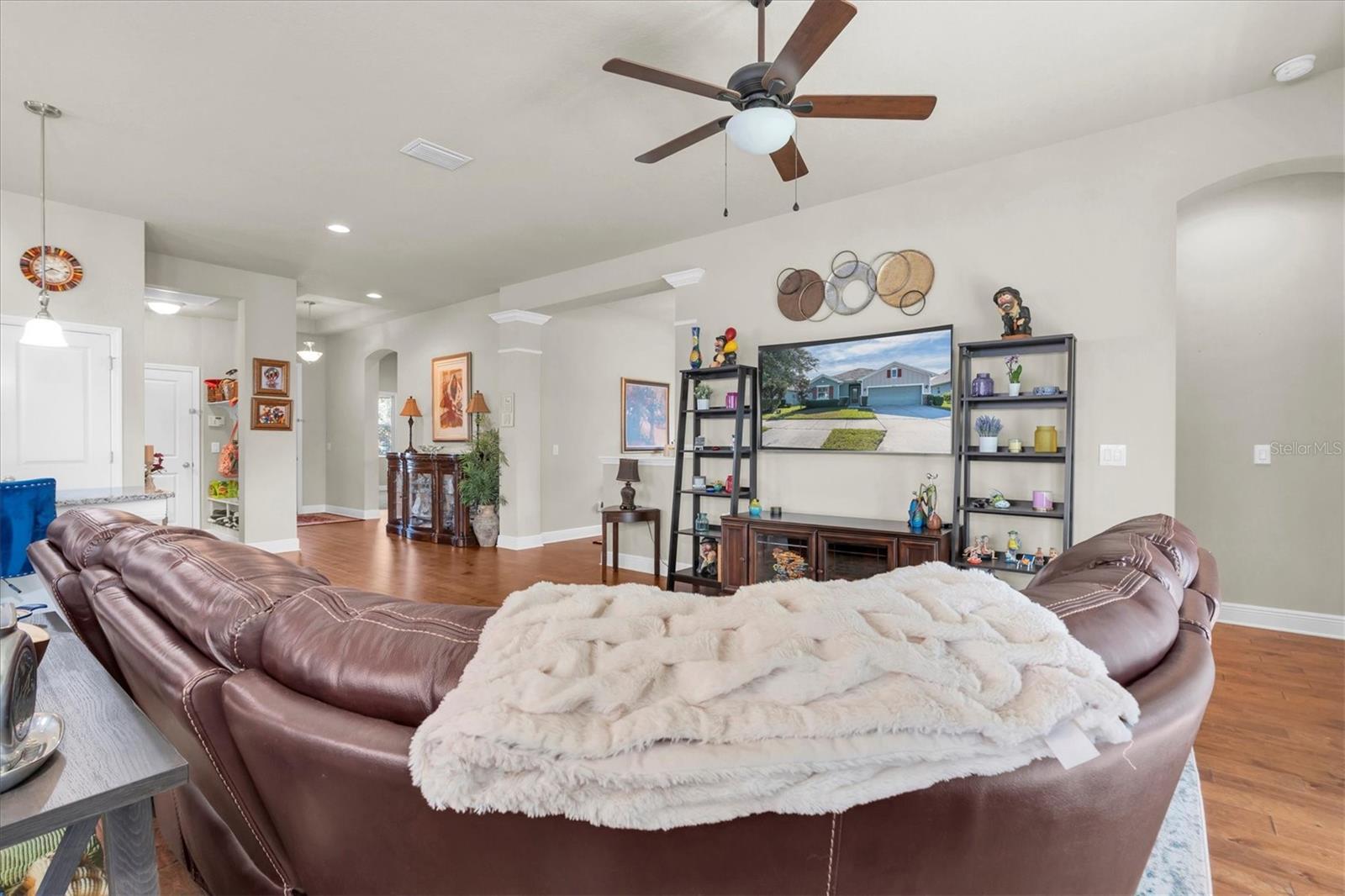 Image 15 of 50 For 2700 Verona Lane