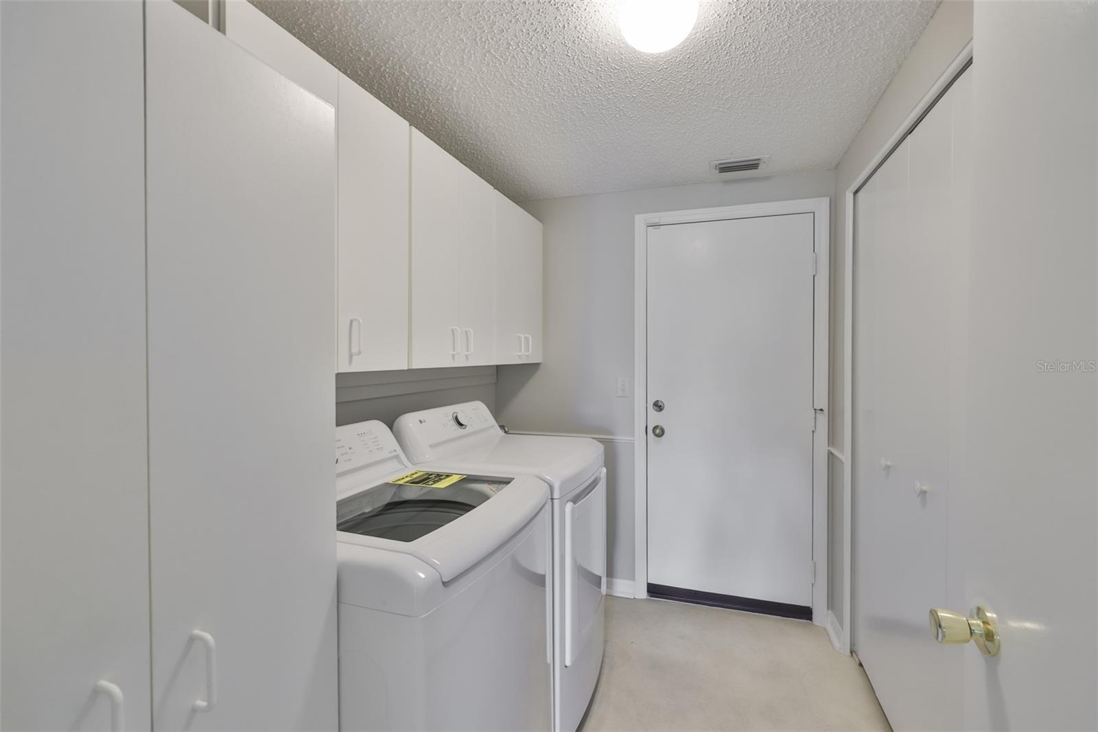 Image 11 of 44 For 731 Winterbrooke Way