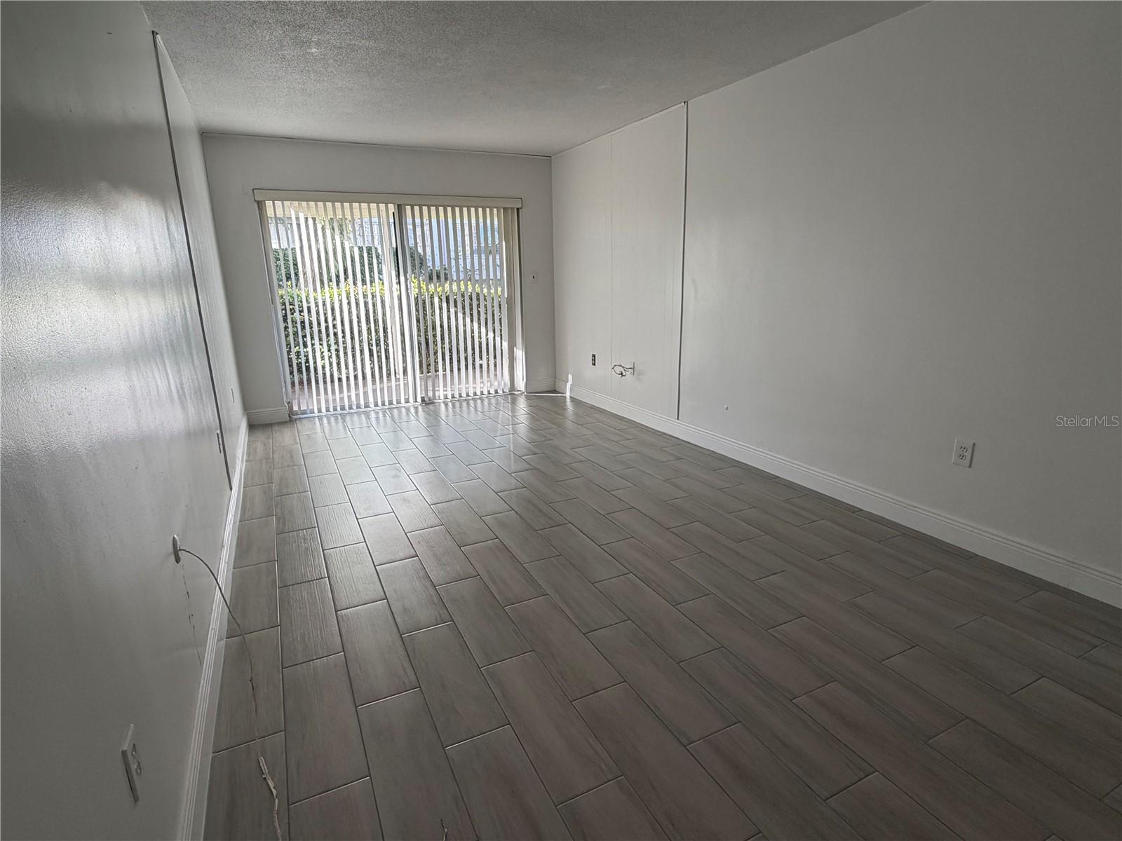 Image 18 of 24 For 1235 Highland Avenue 1-102