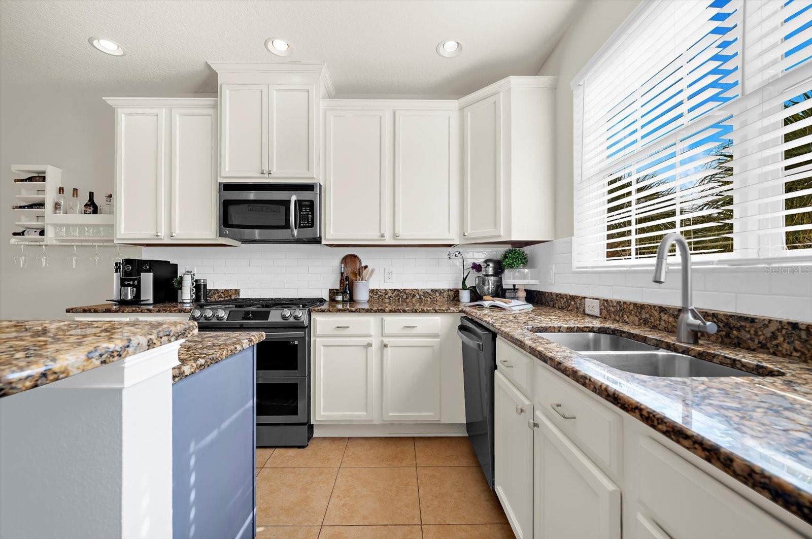 Image 10 of 43 For 838 Callista Cay