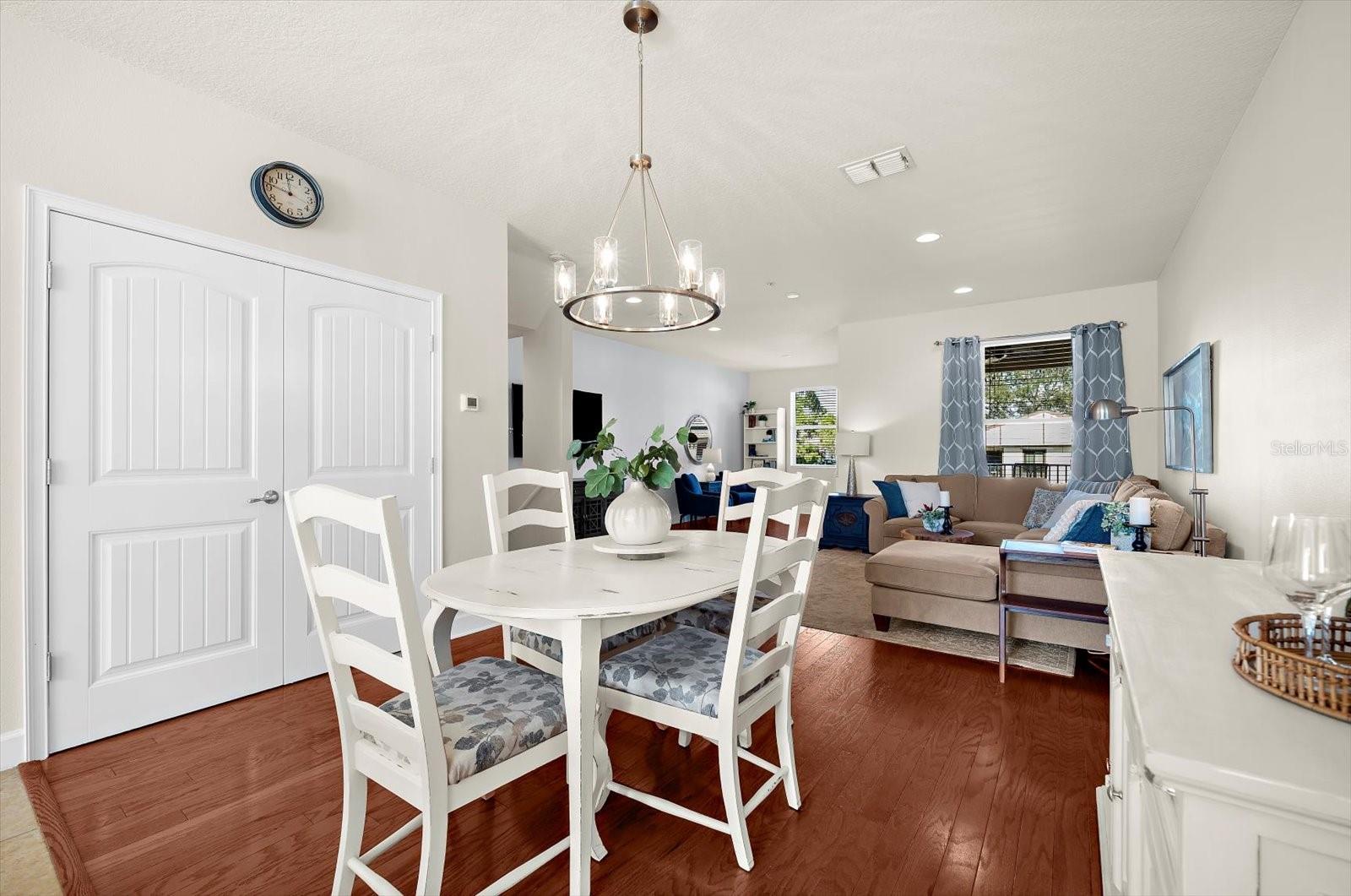 Image 4 of 43 For 838 Callista Cay