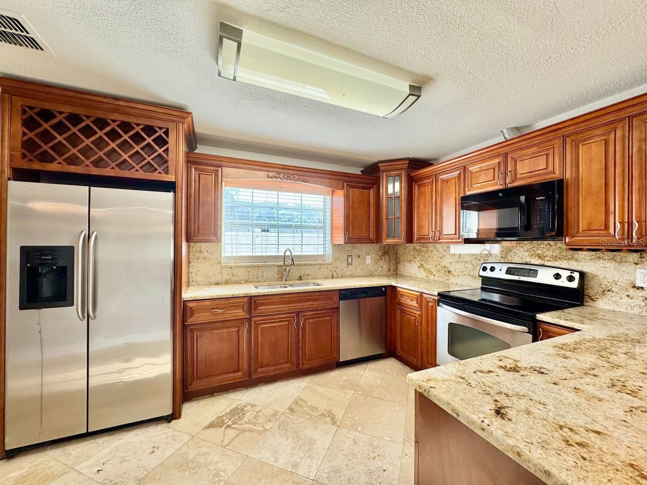 Image 15 of 44 For 6212 Grady Avenue