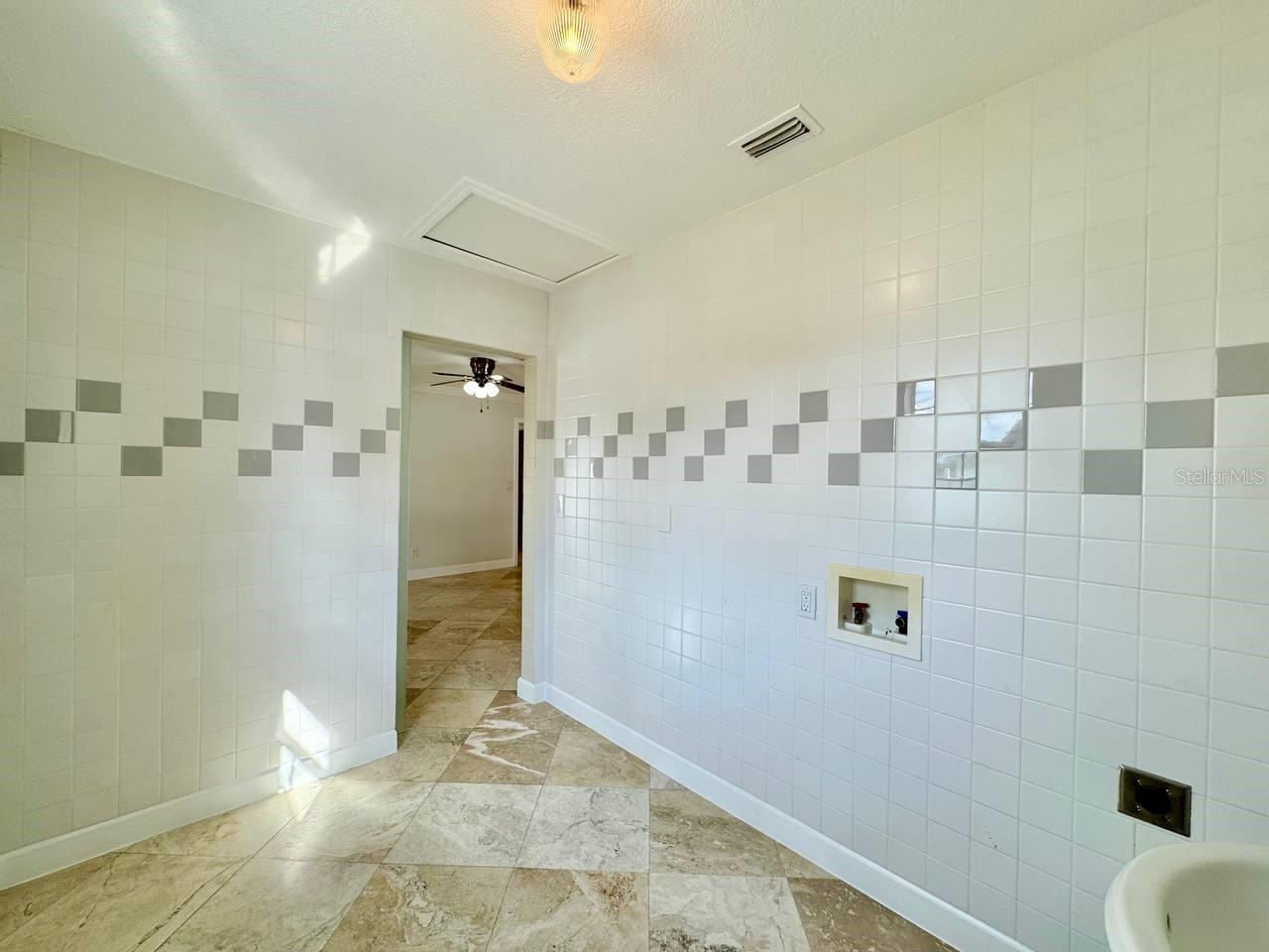 Image 20 of 44 For 6212 Grady Avenue