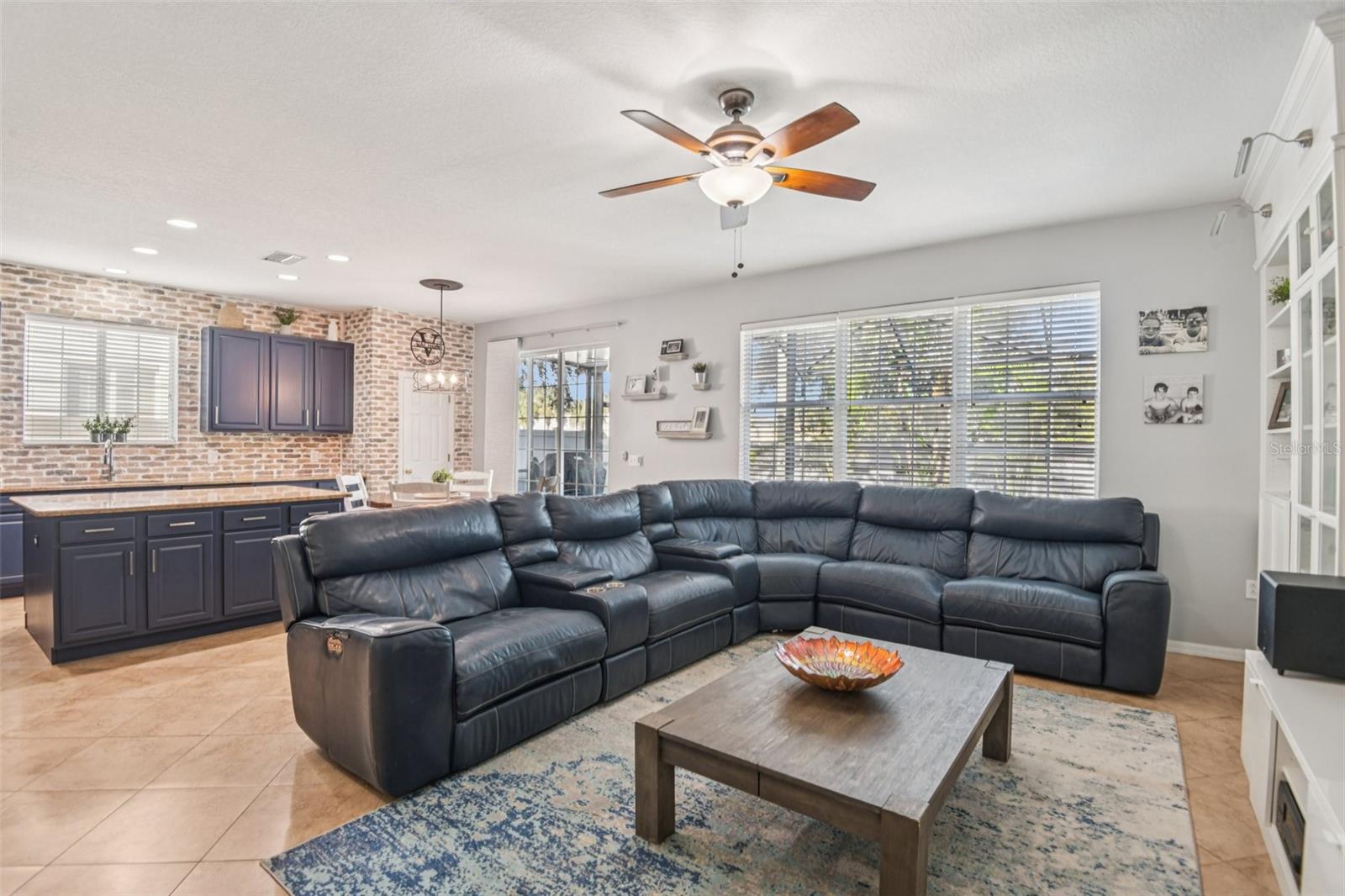 Image 12 of 30 For 19522 Timberbluff Drive