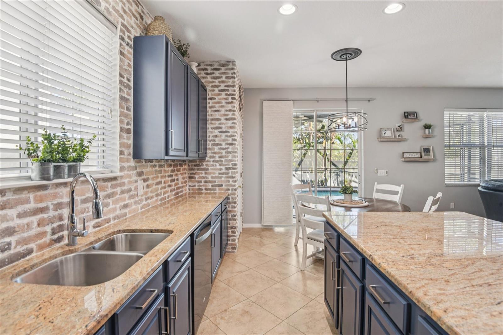 Image 14 of 30 For 19522 Timberbluff Drive