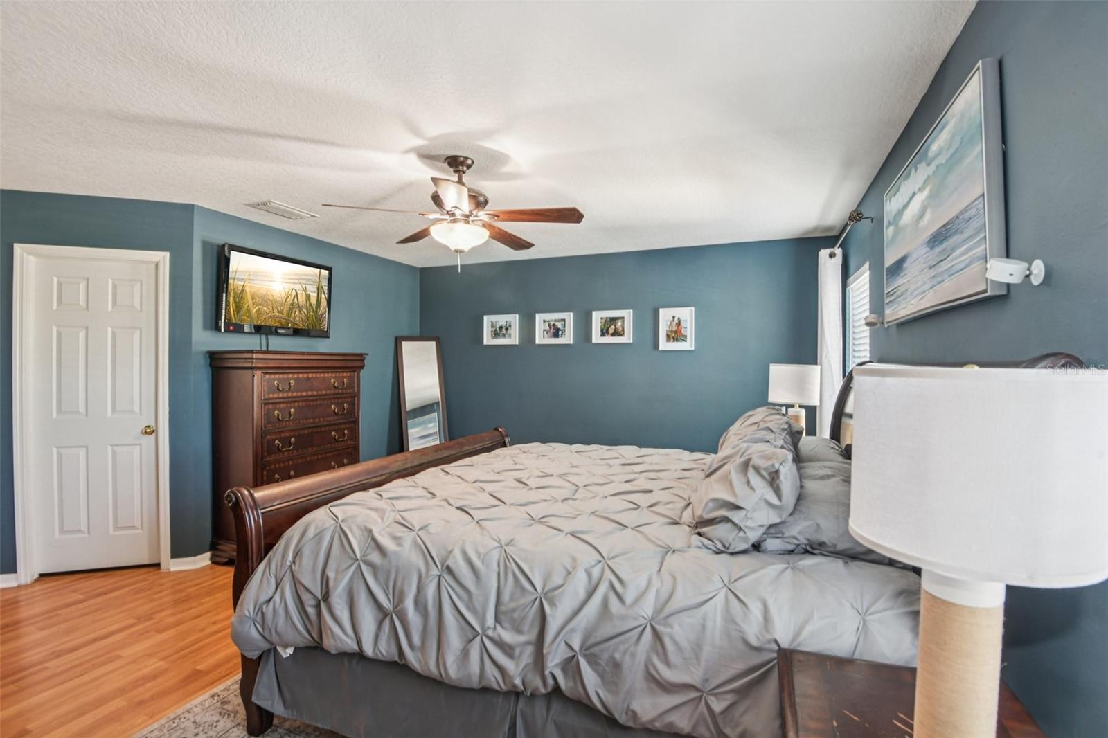 Image 22 of 30 For 19522 Timberbluff Drive