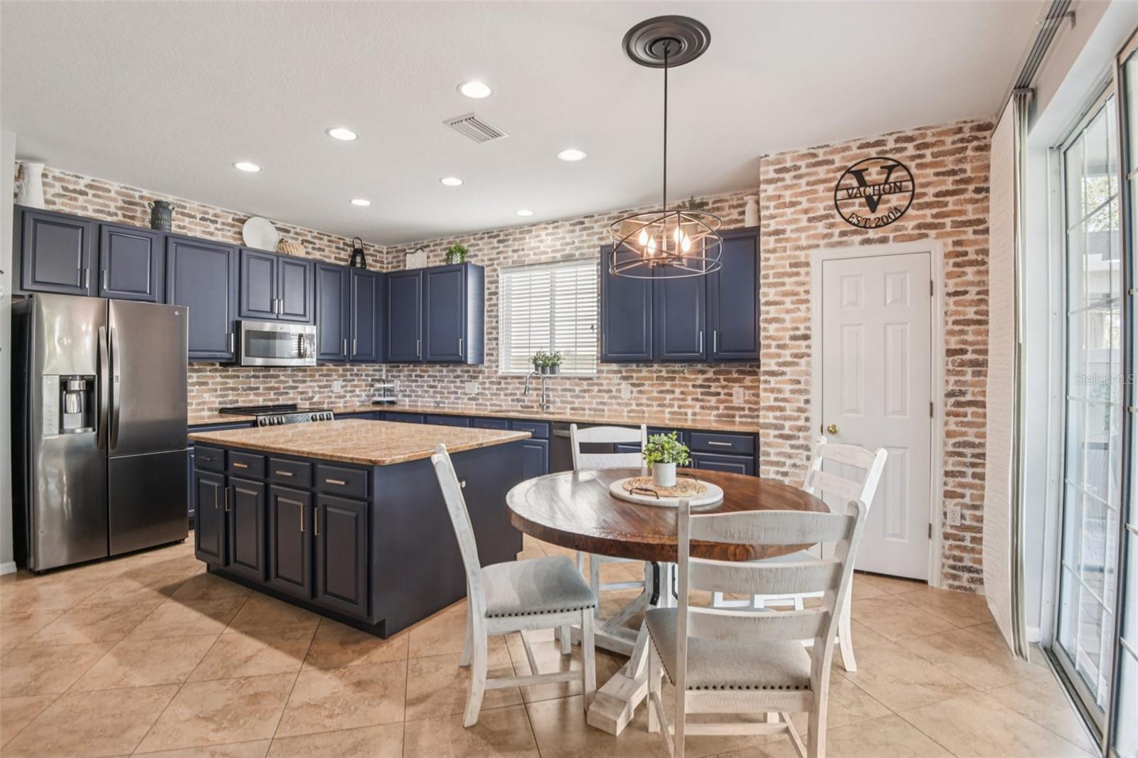 Image 3 of 30 For 19522 Timberbluff Drive