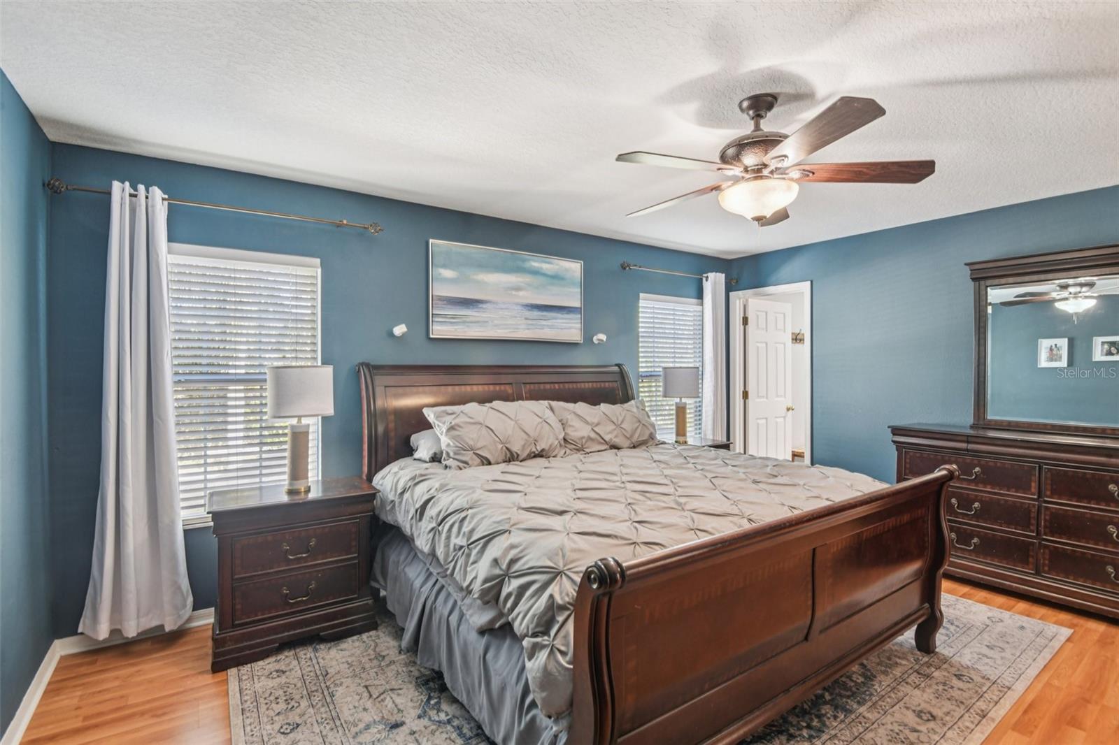 Image 6 of 30 For 19522 Timberbluff Drive