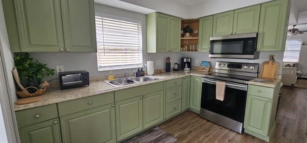 Image 11 of 27 For 10213 Ojus Drive