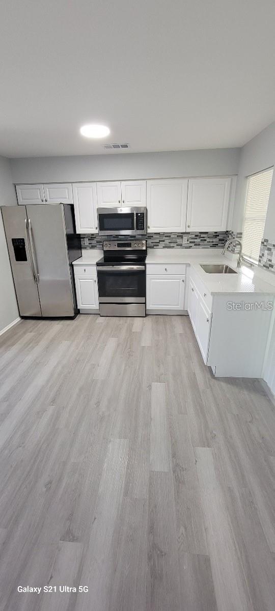 Image 4 of 15 For 2498 Lakeshore Circle