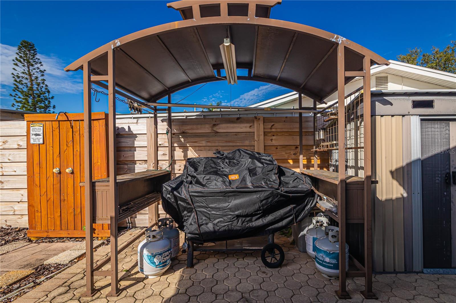 Image 14 of 29 For 510 Lewis Boulevard Se