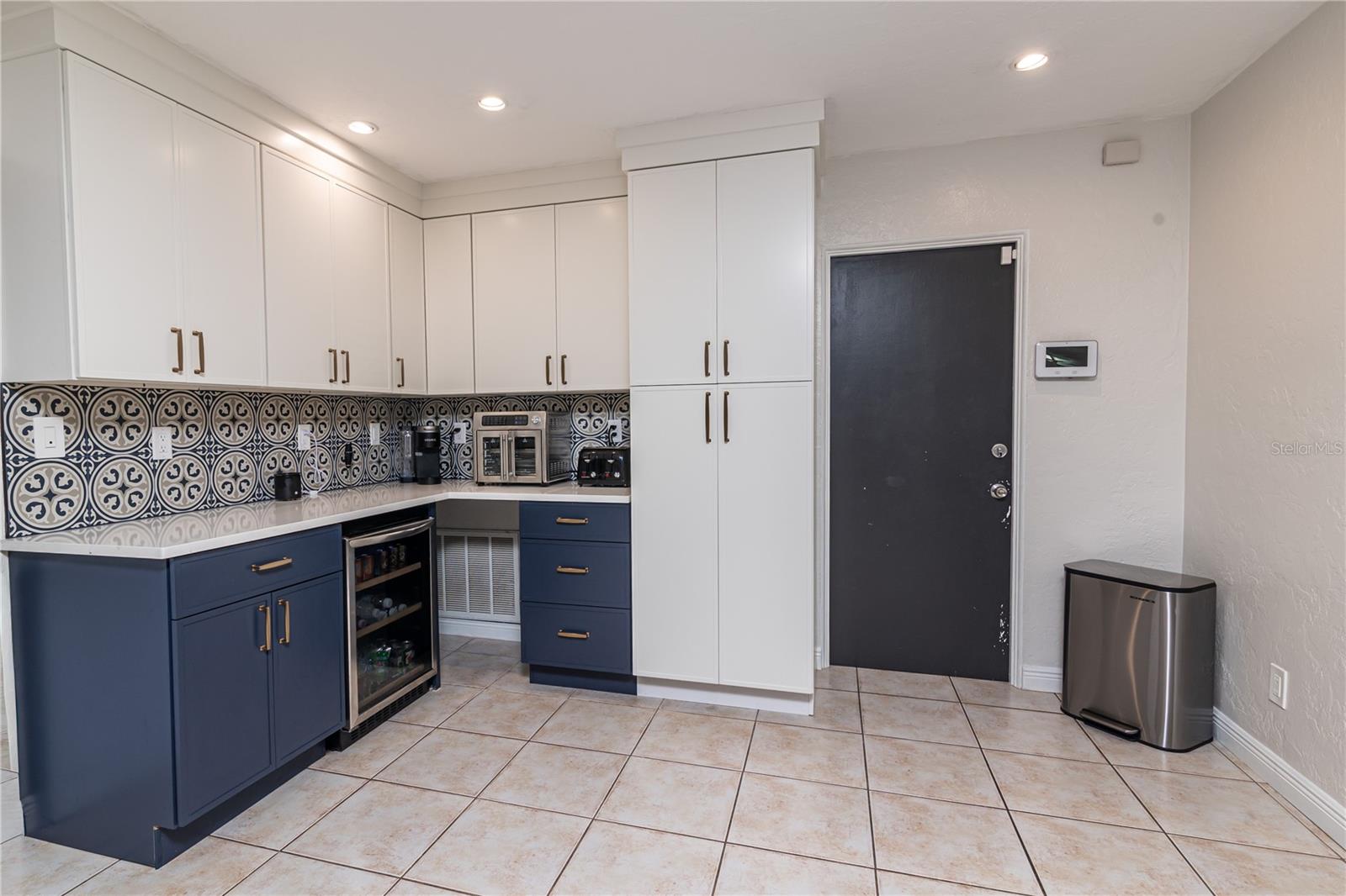 Image 17 of 29 For 510 Lewis Boulevard Se