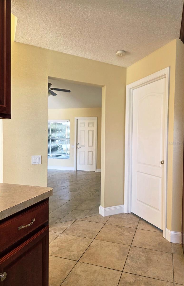 Image 22 of 38 For 5245 Kapok Drive