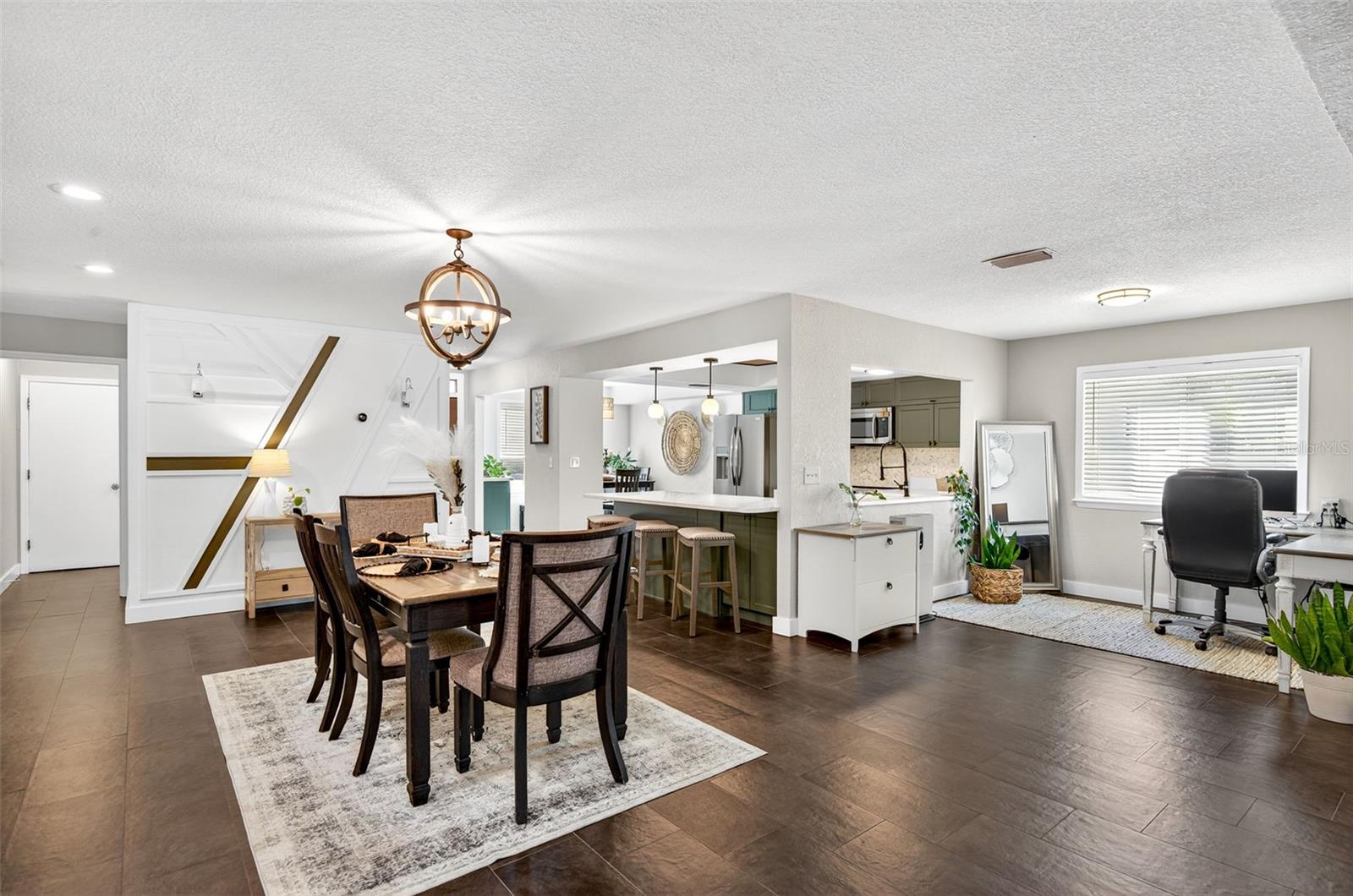 Image 18 of 44 For 2366 Pembrook Drive