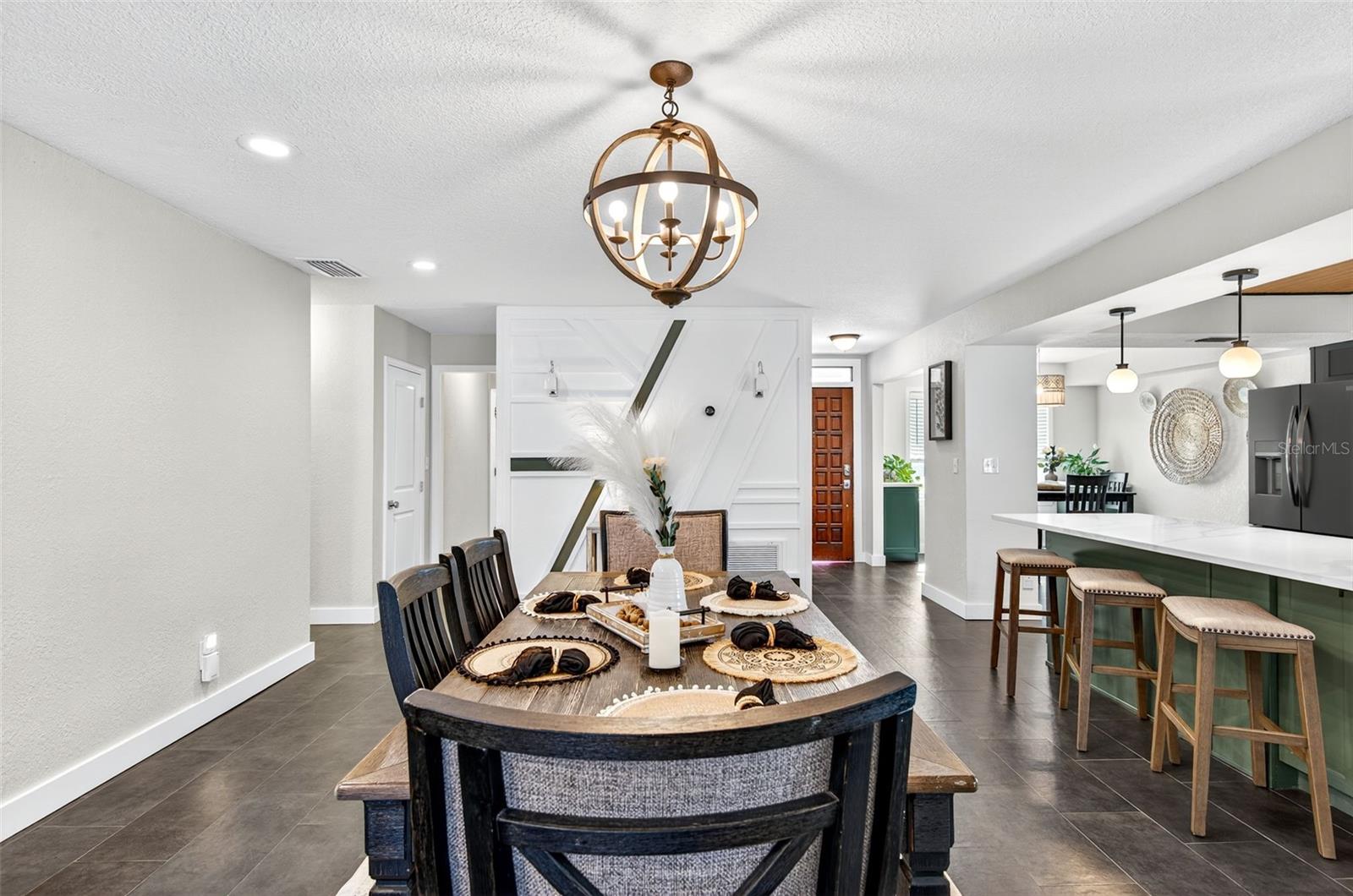 Image 19 of 44 For 2366 Pembrook Drive