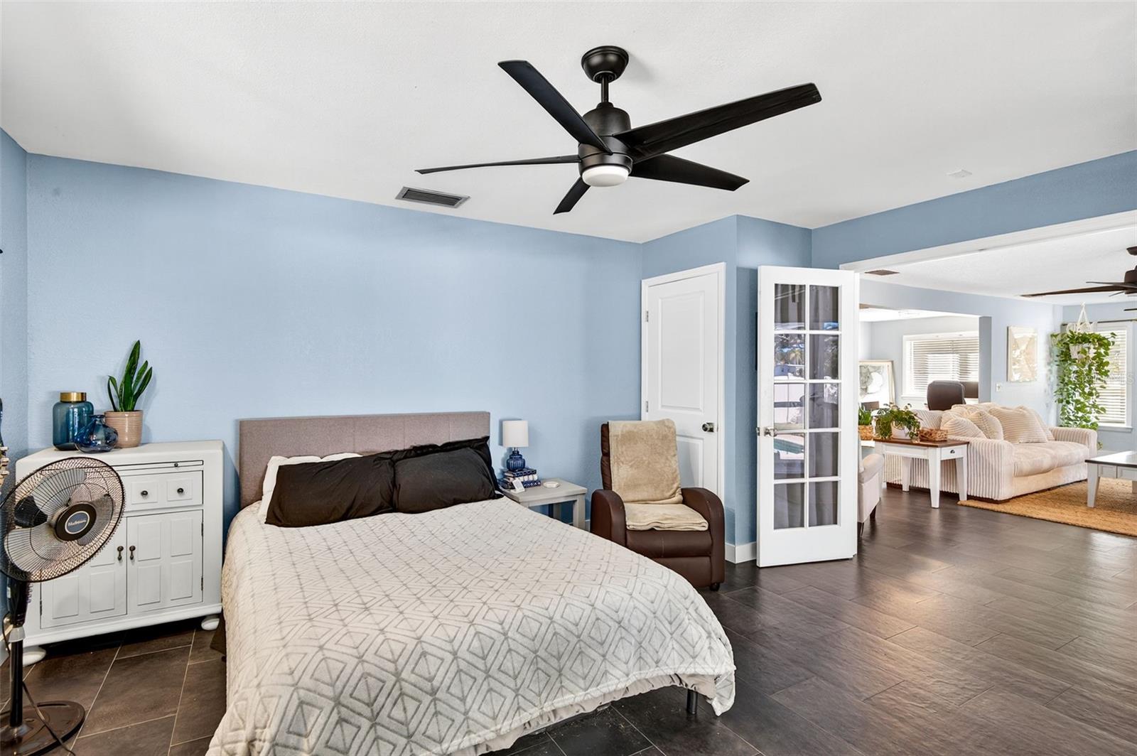 Image 28 of 44 For 2366 Pembrook Drive