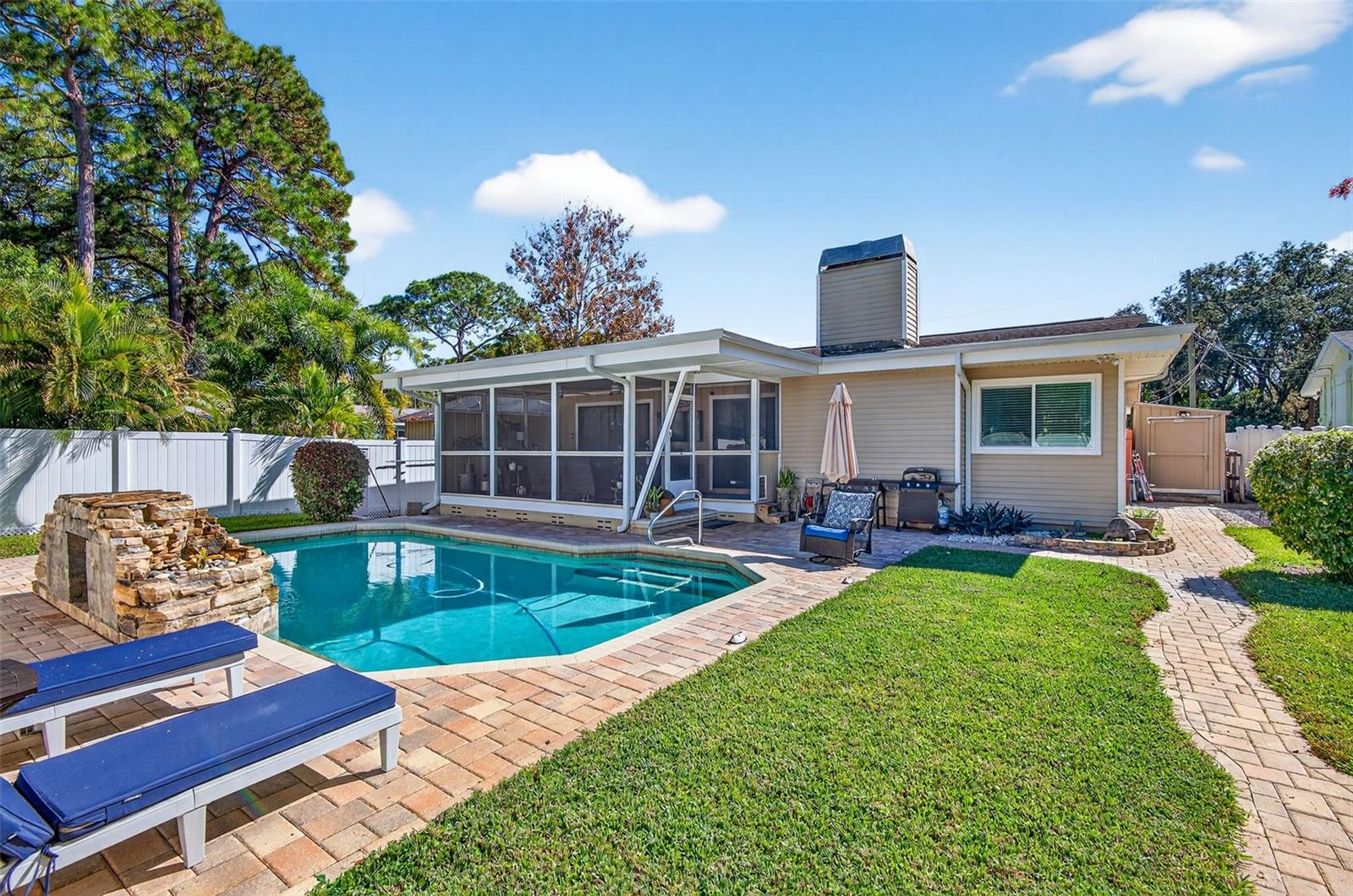 Image 3 of 44 For 2366 Pembrook Drive