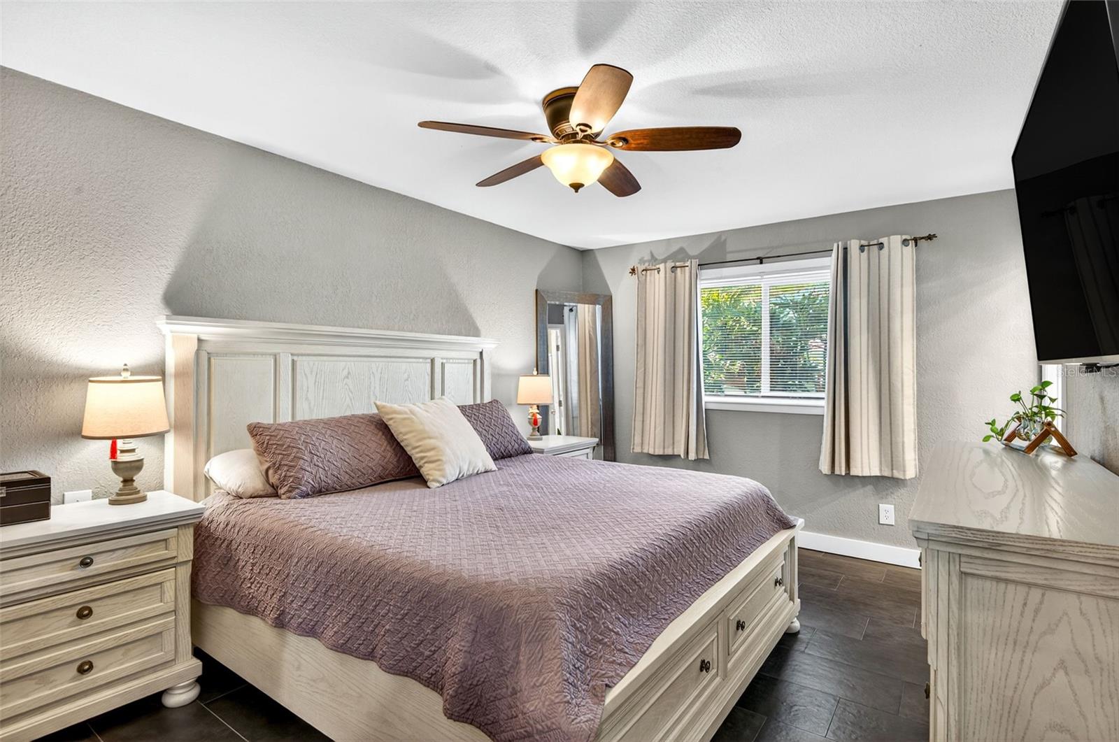 Image 30 of 44 For 2366 Pembrook Drive