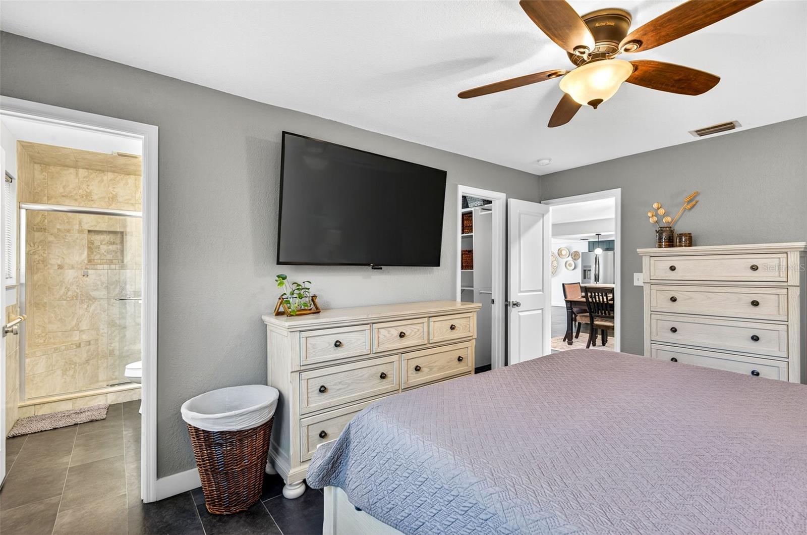 Image 32 of 44 For 2366 Pembrook Drive