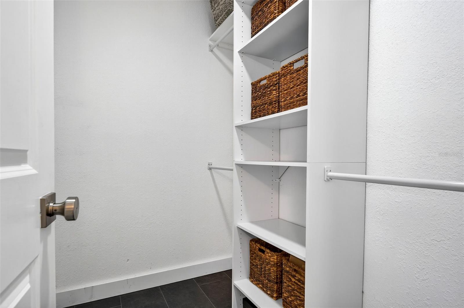 Image 34 of 44 For 2366 Pembrook Drive