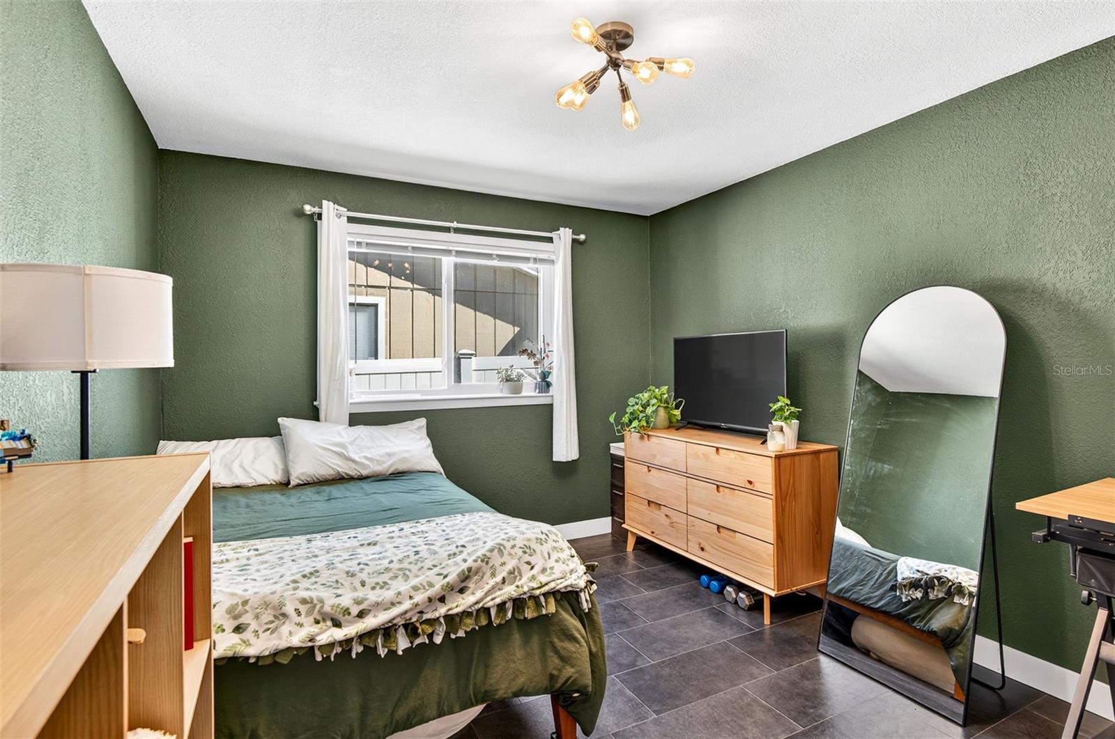 Image 36 of 44 For 2366 Pembrook Drive