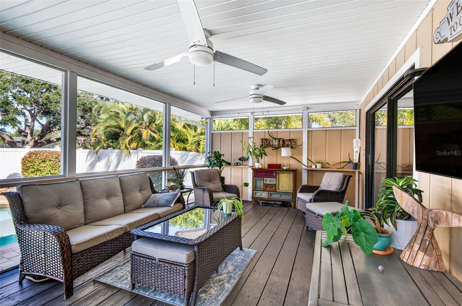 Image 38 of 44 For 2366 Pembrook Drive