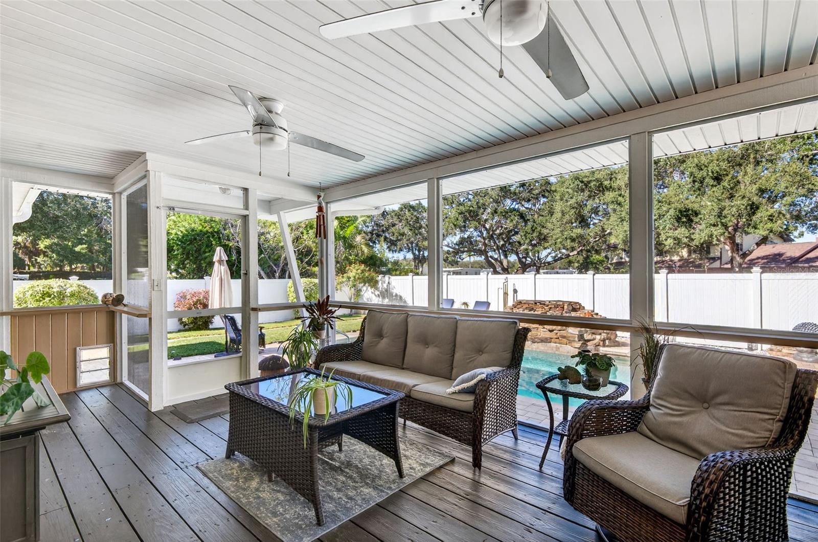 Image 39 of 44 For 2366 Pembrook Drive