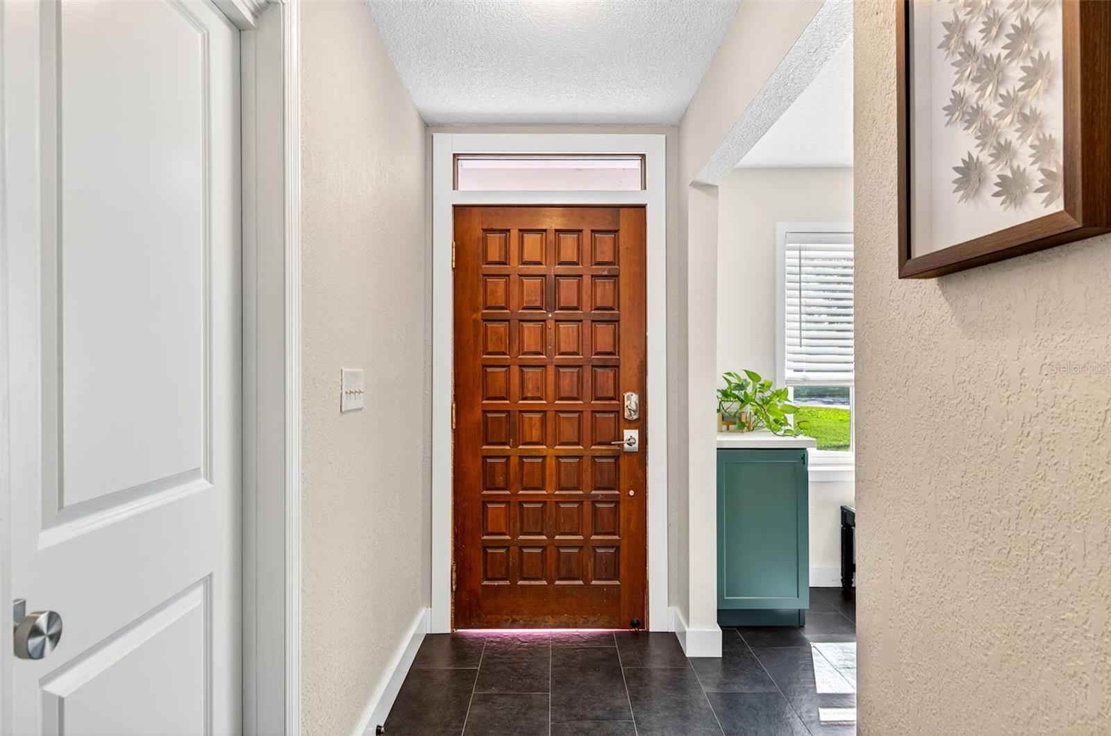 Image 5 of 44 For 2366 Pembrook Drive