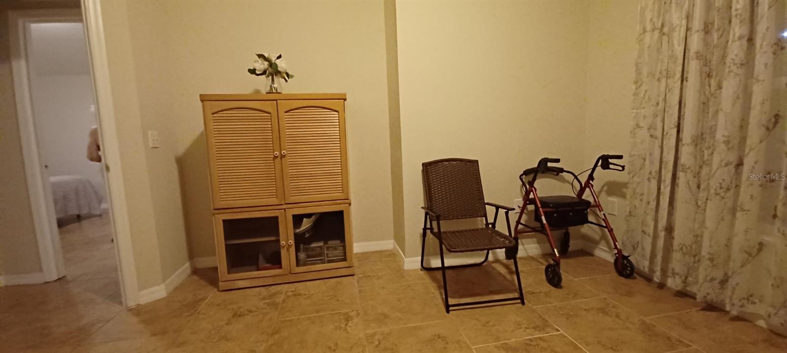 Image 31 of 43 For 1864 Emily Drive