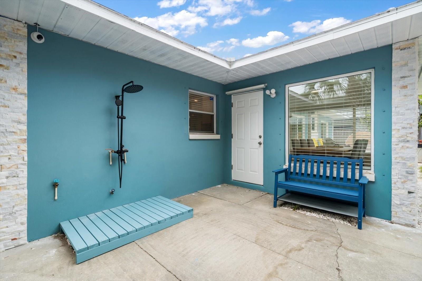 Image 18 of 33 For 955 Narcissus Avenue