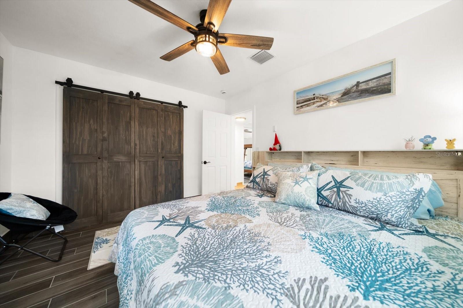 Image 20 of 33 For 955 Narcissus Avenue