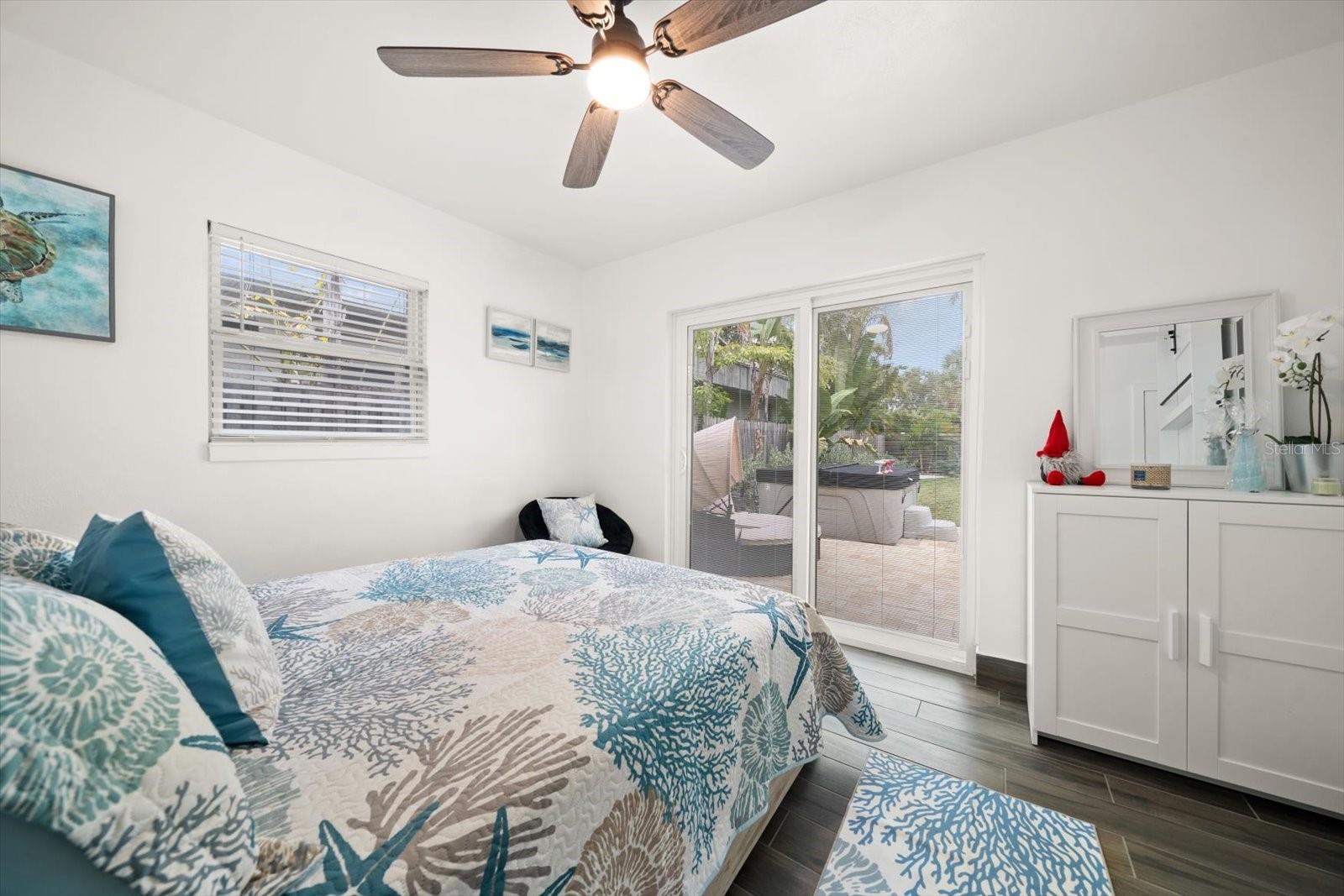 Image 23 of 33 For 955 Narcissus Avenue