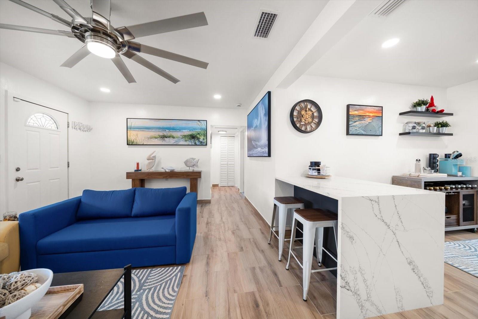 Image 4 of 33 For 955 Narcissus Avenue