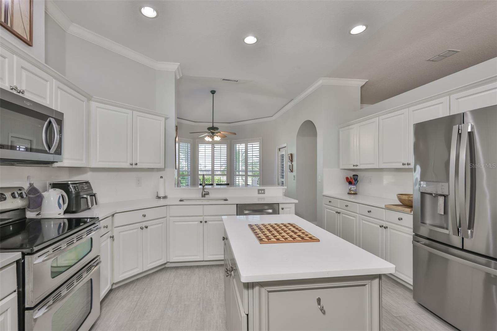 Listing photo id 31 for 2219 Platinum Drive