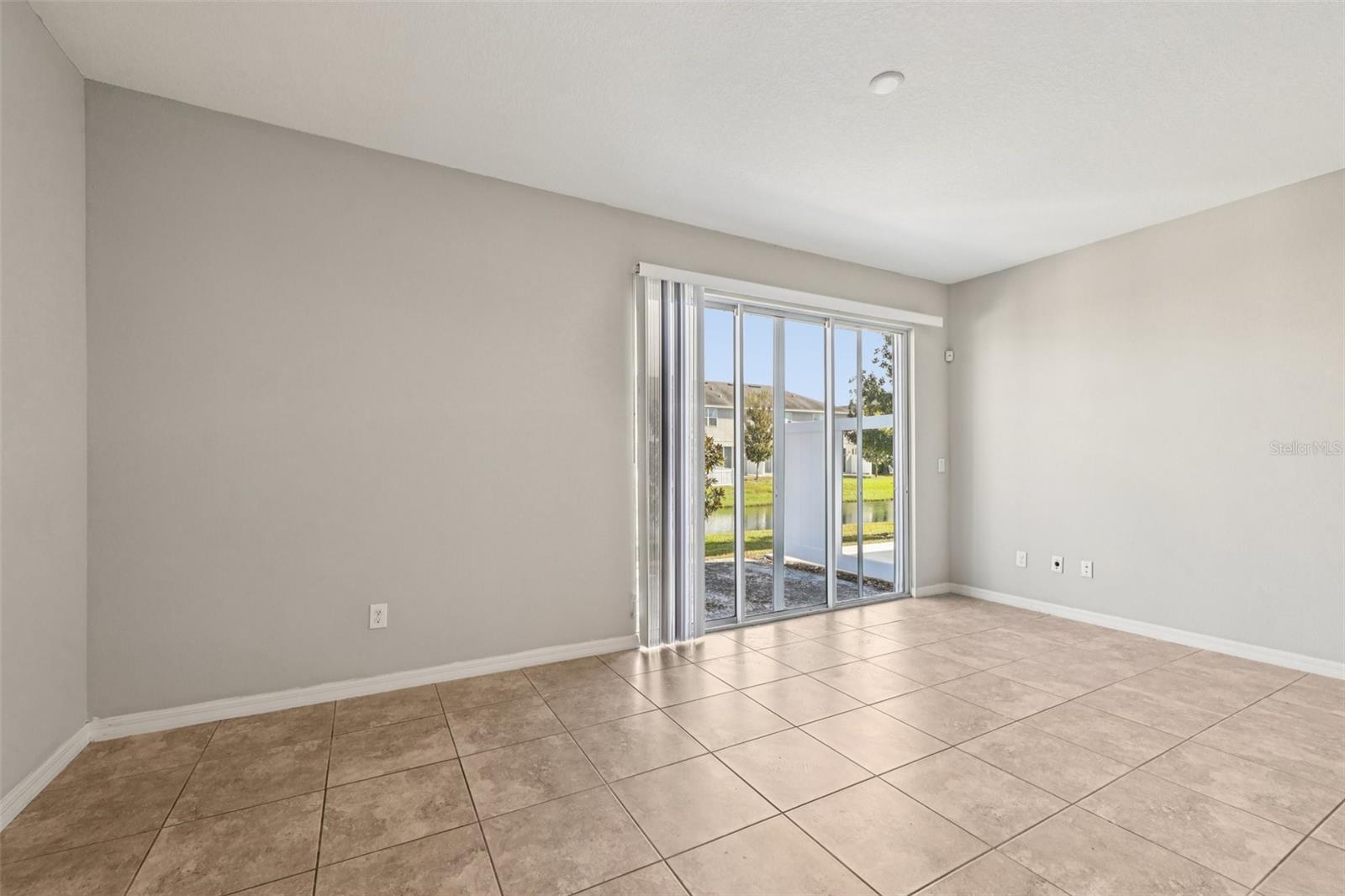 Image 11 of 30 For 7022 Summer Holly Place